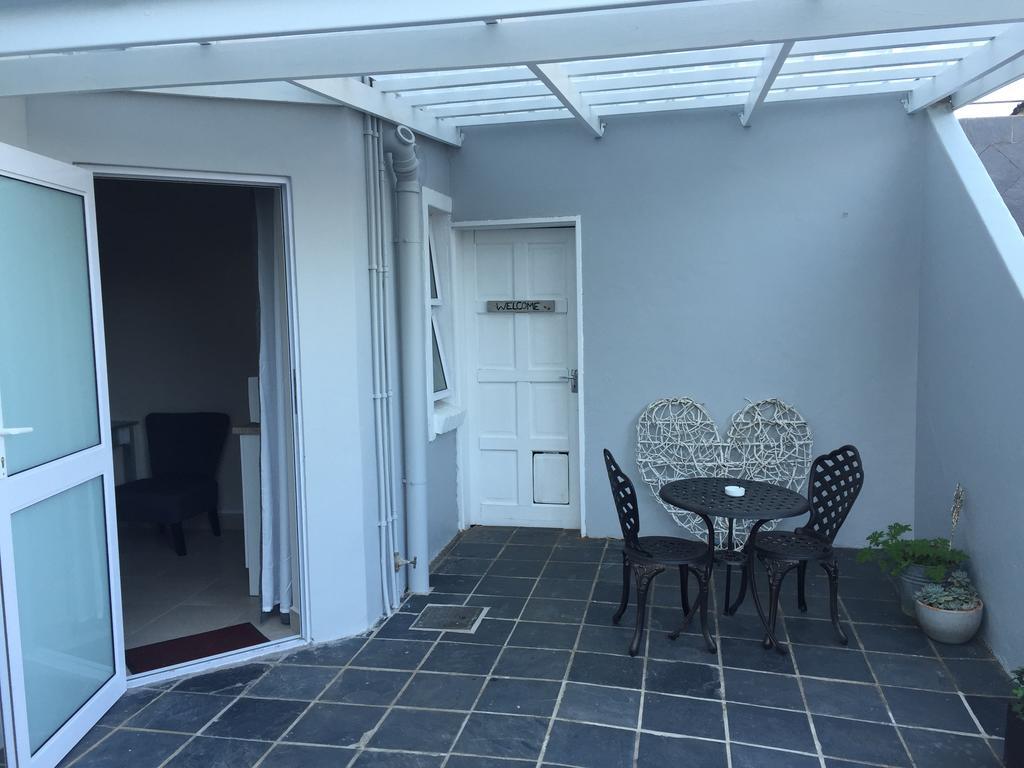 Larkspur Place East London Exterior foto